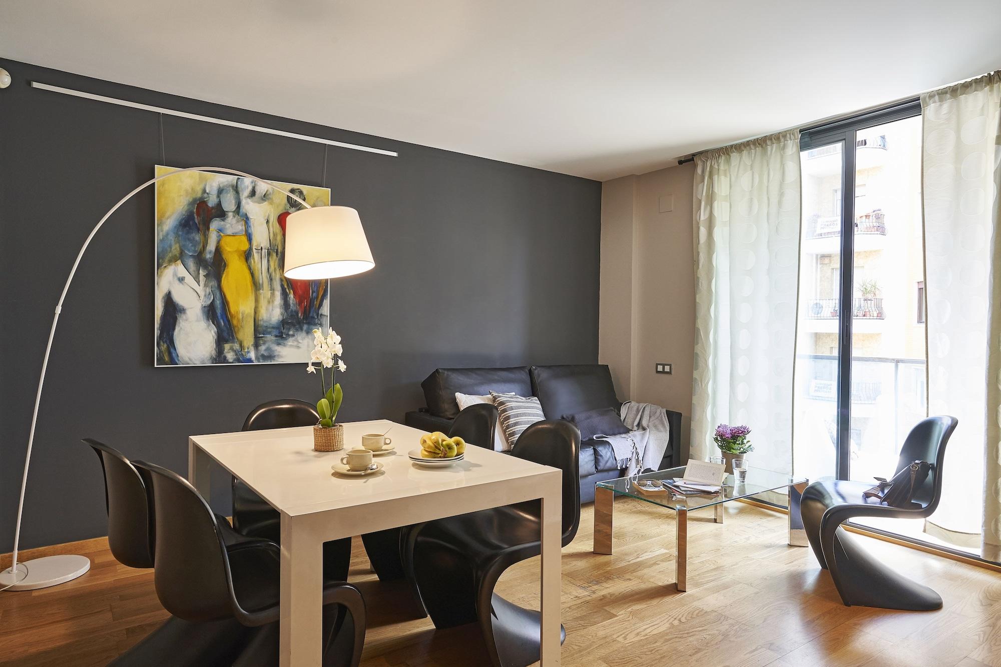 Ainb Sagrada Familia Apartments Barcelona Exterior photo